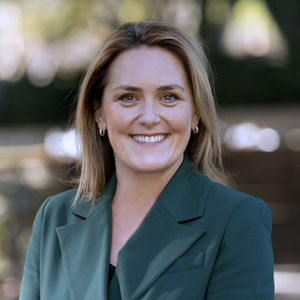 Elizabeth O'Leary (Senior Managing Director of Macquarie Asset Management)