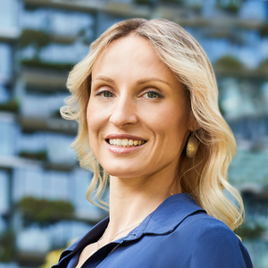 Linda Romanovska (International expert on sustainable finance at PwC)